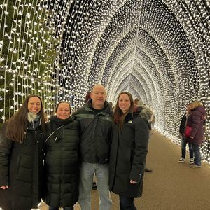 Meet your Posher, Leslie